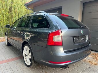 ŠKODA OCTAVIA 2.0TDI 125KW RS /XENON/DSG+F1/FACELIFT - 8