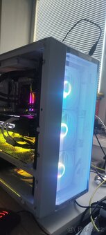 7800X3D // Rtx 4080 // X670E - 8