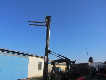 VZV LINDE H25T-02 - 8