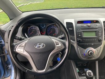 Hyundai ix20 1.4i 66 kW, r.v. 2014 rezervace do 29.10. - 8