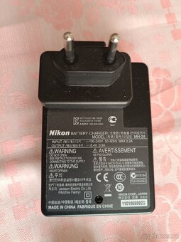 Prodám Nikon 3100+obj. 18-55 - 8