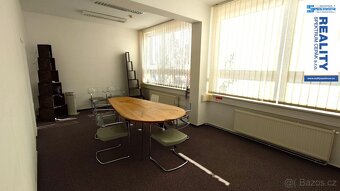 Pronájem kanceláří s parkováním, 235 a 257m² - Lišov, Hůreck - 8