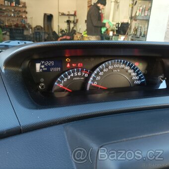 Prodam Daihatsu Materia 1.5 16V Twin Cam Toyota - 8