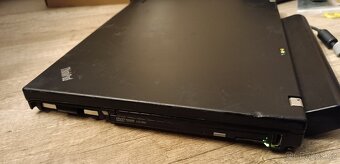 Lenovo T400 funkční bez HDD Intel Core Duo P8600 - 8
