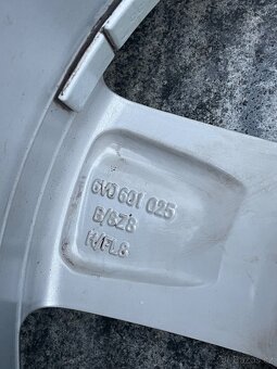 5x100 215/45 R16 letní sada - originál Škoda - 8