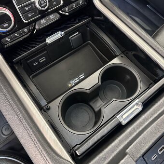 GMC YUKON DENALI DURAMAX 2022 - 8