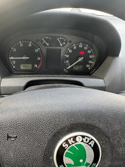 Skoda fabia 1.4 mpi - 8