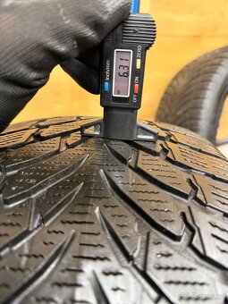 Zimní pneu 235/55/18 - 8