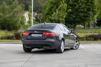 Jaguar XE 2.0 I4P R-Sport AT - 8