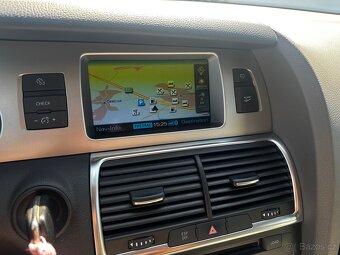 Audi Q7 3.0 TDI quattro - 8