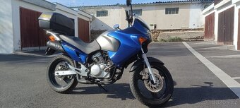 Honda XL125 Varadero - 8