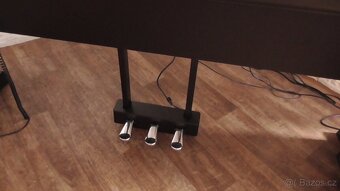 YAMAHA DGX 670 - 8