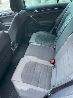 GOLF R-Line jen 38000km, 1.majitel, Plná výbava - 8