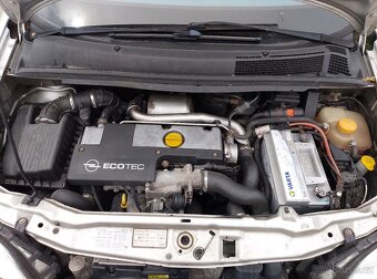 Opel Zafira 2.0DTI - 8
