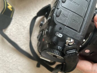 NIKON D2700 a příslušenství - 8