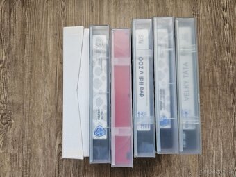 PRODÁM SADU 24KS FILMŮ NA ORIGINÁLNÍCH VHS - SUPER STAV - 8