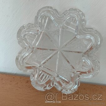 Skleněné dózičky s víkem - 8