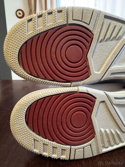 Jordan Spizike Low - 8