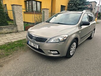 Kia Ceed 2011 1.4 77kw - 8
