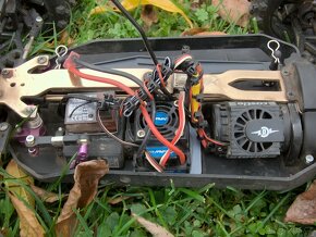 RC auto Maverick - 8