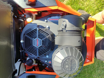 Traktorová sekačka Kubota G231HD - 8