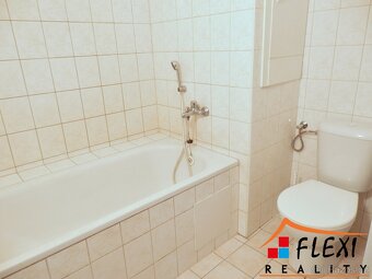 Pronájem prostorného bytu 1+kk s lodžií, 34 m2, Ostrava - Bě - 8
