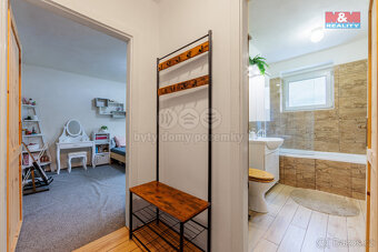 Prodej bytu 5+1, 97 m², Horní Slavkov, ul. Poštovní - 8