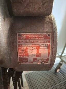 Prodám elektrický kladkostroj - 8