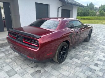Dodge Challenger R/T 5.7 2018r automat - 8