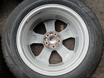 Prodám sadu Orig ALU kol Jeep 225/60R17 zimní - 8