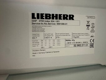 Mrazák Liebherr (132) - 8