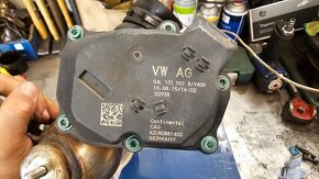 AGR / EGR ventil a chladič z motoru CNHA 2.0 TDi 140kW VW AG - 8