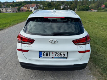 i30 1.6CRDi 85kW COMFORT KAMERA KOUPENO ČR ODPOČET DPH - 8