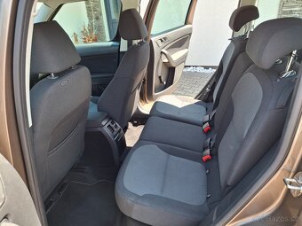 Škoda Yeti 1.2 benzín, 77kW manuál / Navi / tažné - 8