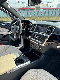 Mercedes ML 63 AMG - 8