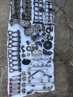 Motor Audi S8 model 2007 typ BSM, obsah 5.2 10V na díly - 8