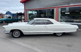 1965 Pontiac Grand Prix - 8