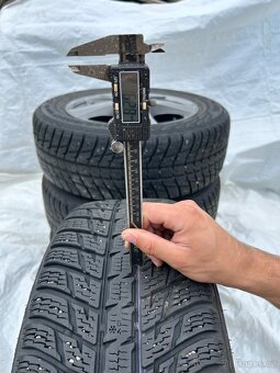 225/60R17 Hyundai, zimní - 8