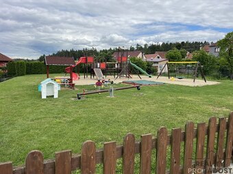 Novostavba ve stylu venkovského domu – klid, příroda, dostup - 8