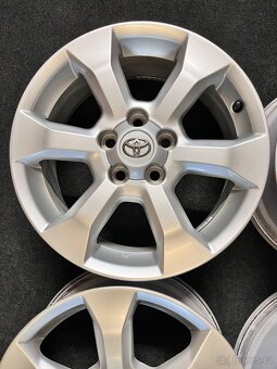 Toyota RAV4 3.generace originál alu disky - ET45 - 8