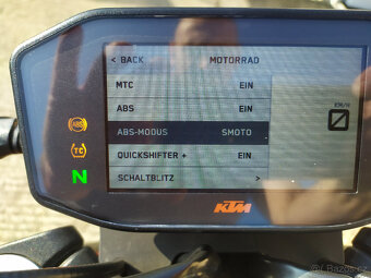 KTM 790 Duke-2018 - 8