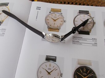 luxus vzacne hodinky prim pavouk šupinač rok 1960 funkcni - 8