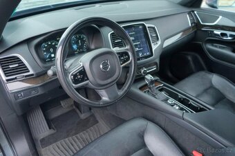 2018 Volvo XC90 T5 Momentum 5-Passenger AWD 2.0 - 8