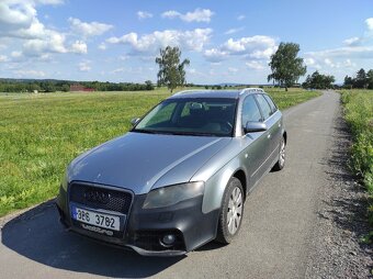 Audi A4 Avant Quattro S line - 8
