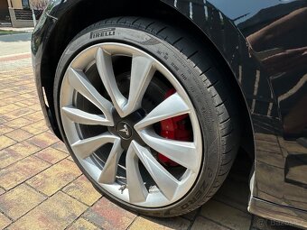Tesla Model 3 Performance 2019 FSD, 0-100 za 3.4s - 8