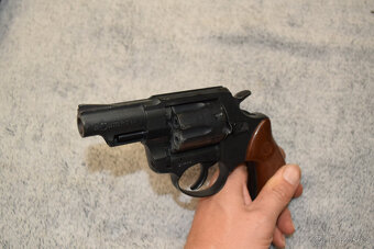 Expanzní revolver/ plynovka, 9mm RÖHM RG89 - 8
