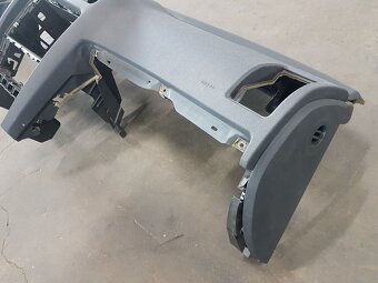 Airbagová sada s palubní deskou Škoda Octavia II - 8