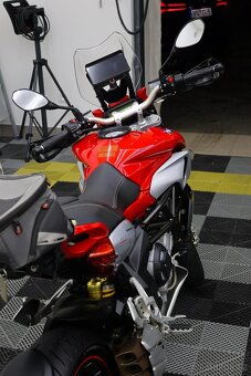 MV Agusta Stradale 800 (2015) - 8