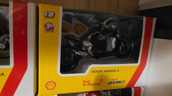 Modely motocyklu - 1:18 / 7ks - 8