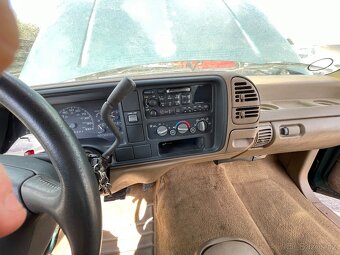 Chevy pick up 2500 gmc Chevrolet - 8